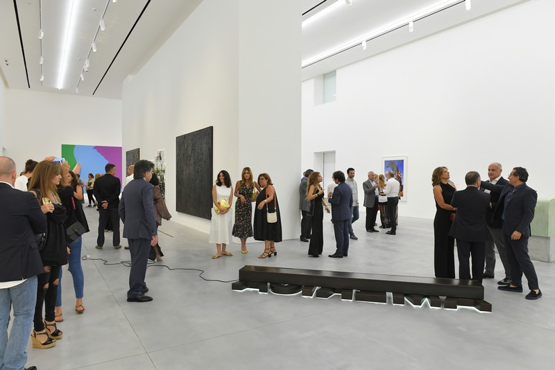 GOOD DREAMS, BAD DREAMS - AMERICAN MYTHOLOGIES Curated by Massimiliano Gioni